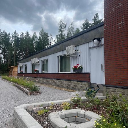 Asikkalan Motelli Vesivehmaa Exteriör bild