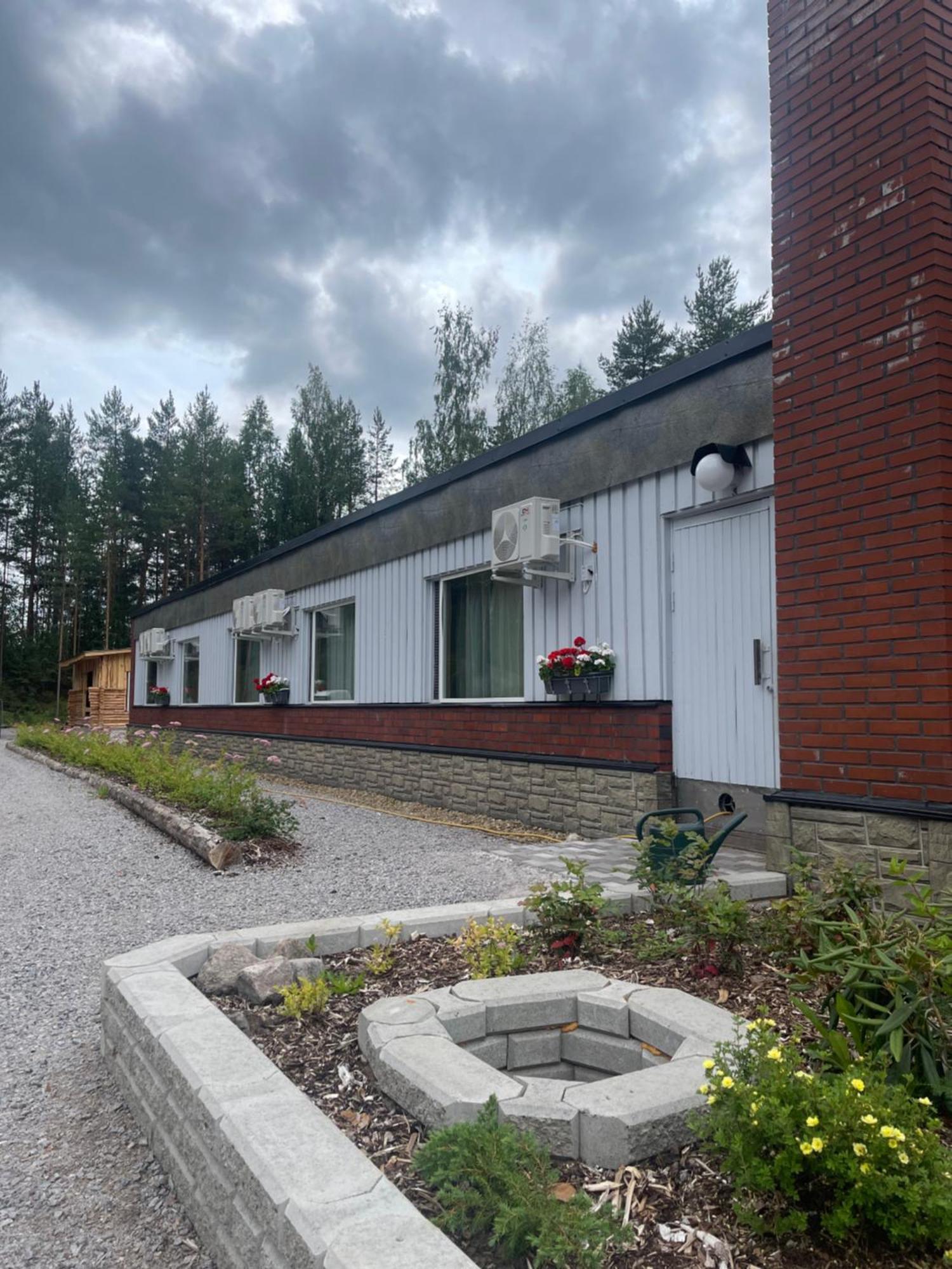 Asikkalan Motelli Vesivehmaa Exteriör bild
